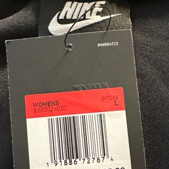 NWT Women's Nike Velour Joggers - Picture 8 of 9